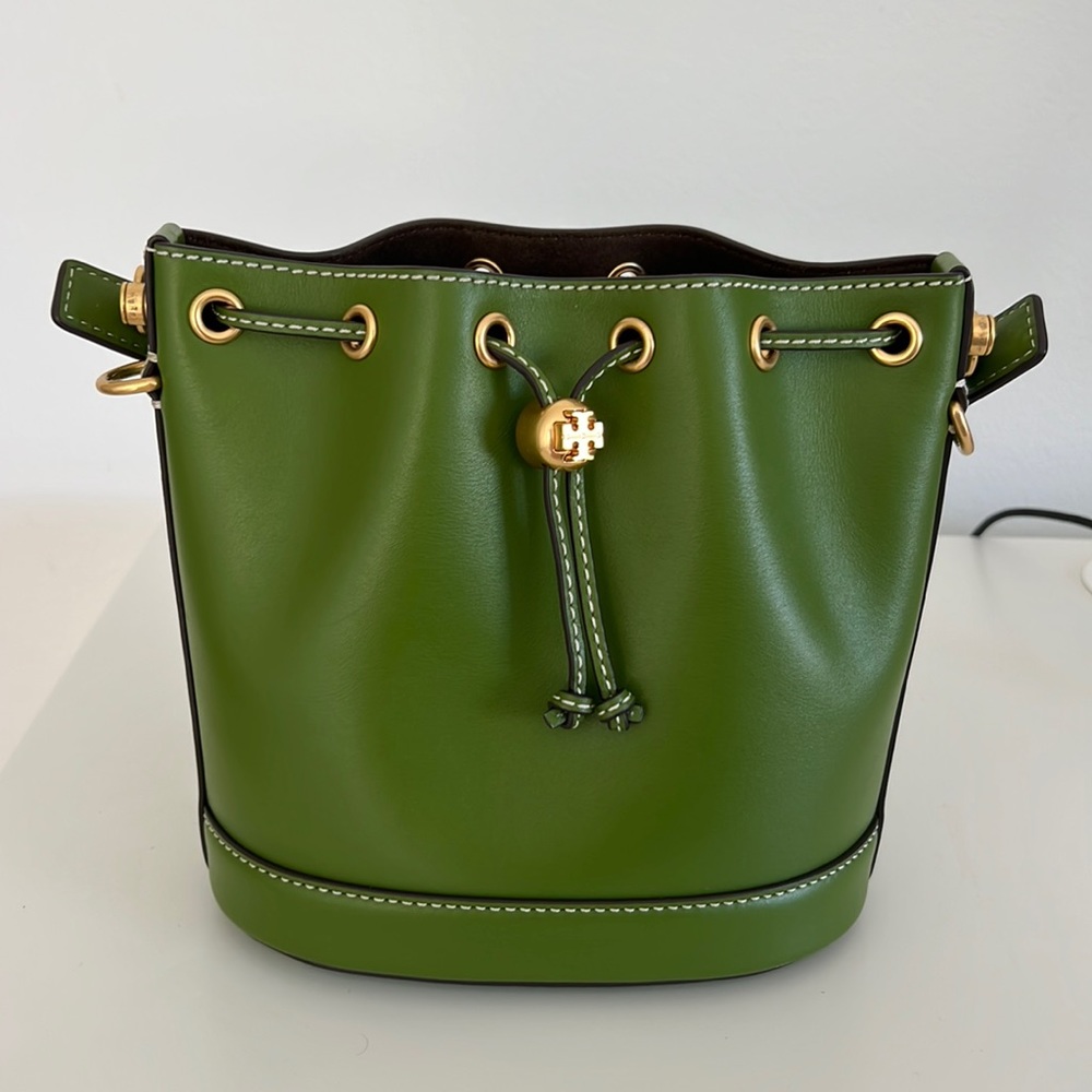 Tory Burch bucket bag, excellent condition